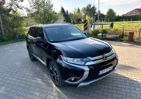 Mitsubishi Outlander cena 59900 przebieg: 75895, rok produkcji 2016 z Bydgoszcz małe 191